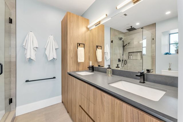 322 Bunker Hill St 3, Boston, MA 02129