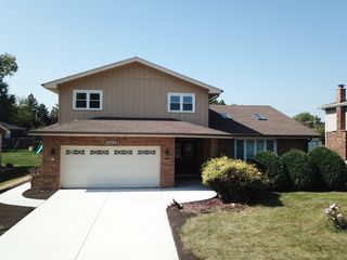 10134 S 87th Court, Palos Hills, IL 60465