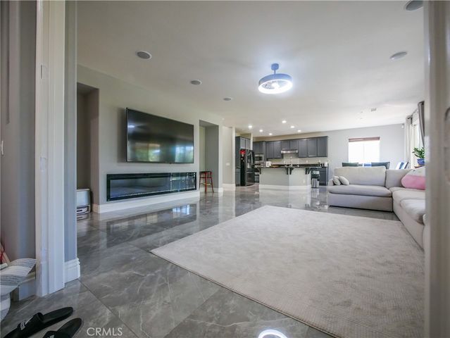7506 Sanctuary, Corona, CA 92883