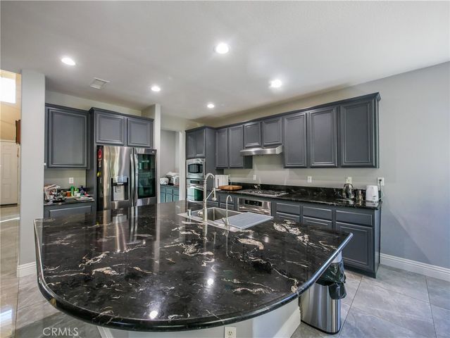 7506 Sanctuary, Corona, CA 92883