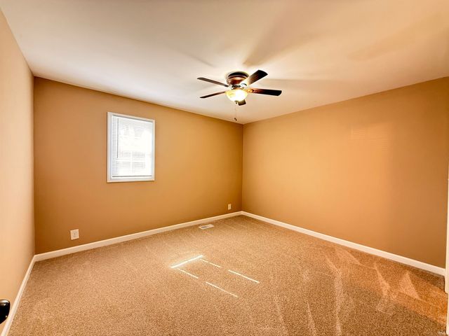 321 E Poplar Street, Boonville, IN 47601