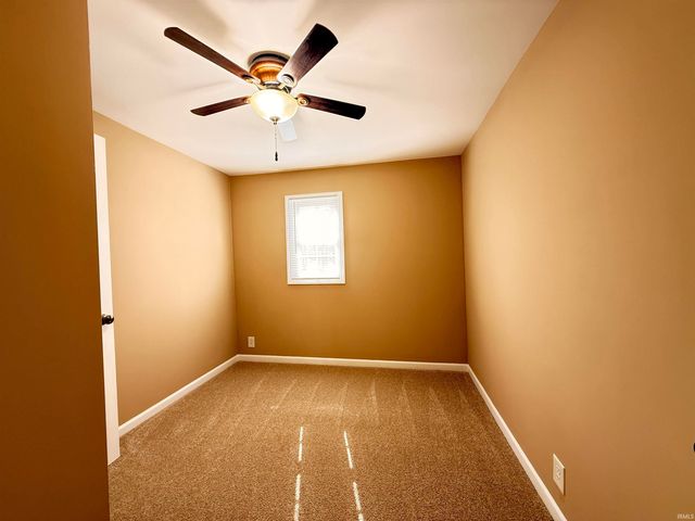 321 E Poplar Street, Boonville, IN 47601