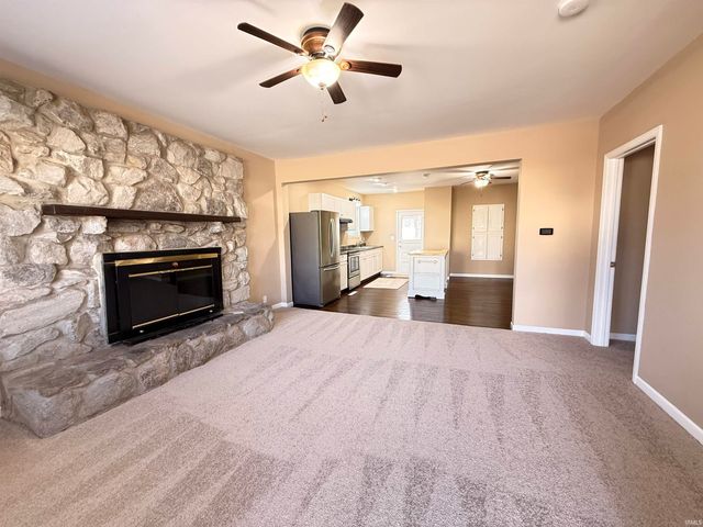 321 E Poplar Street, Boonville, IN 47601