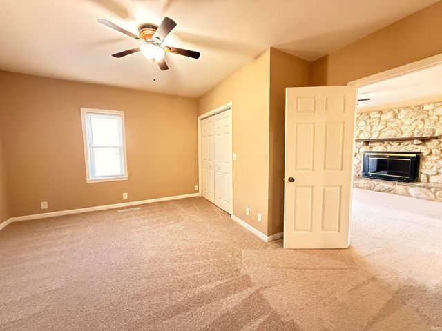 321 E Poplar Street, Boonville, IN 47601