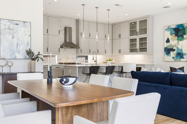 2719 Reagan Street 104, Dallas, TX 75219
