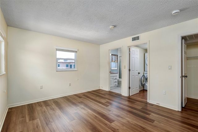 7001 PLACE DE LA PAIX 2A, South Pasadena, FL 33707