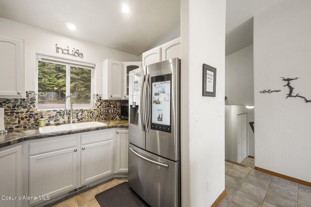 19820 S Alcan Rd, Coeur D'alene, ID 83814