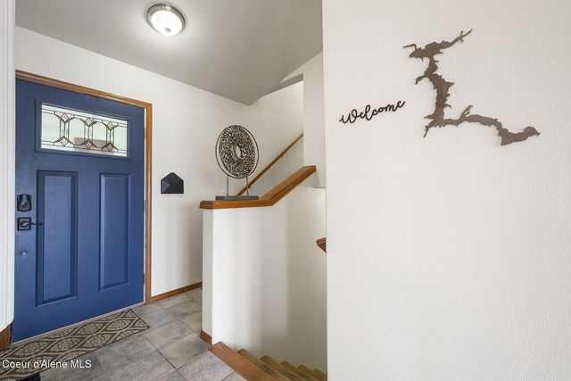 19820 S Alcan Rd, Coeur D'alene, ID 83814