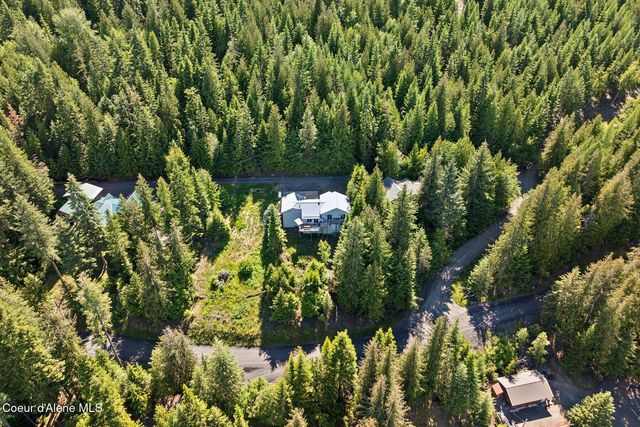 19820 S Alcan Rd, Coeur D'alene, ID 83814