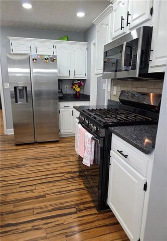 1005 Creek Run Place, Temple, GA 30179