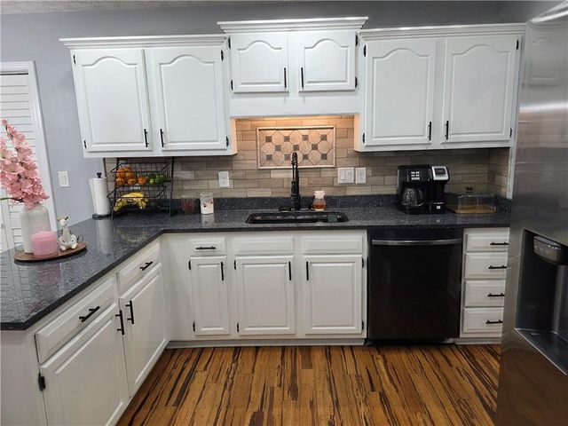 1005 Creek Run Place, Temple, GA 30179