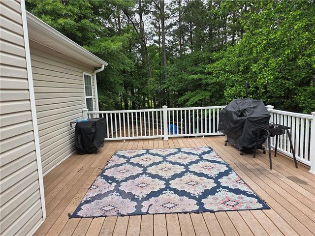 1005 Creek Run Place, Temple, GA 30179