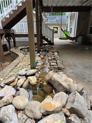 1005 Creek Run Place, Temple, GA 30179