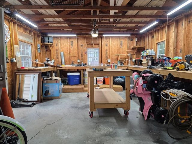 1005 Creek Run Place, Temple, GA 30179