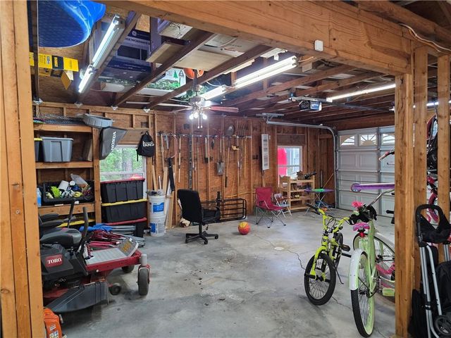 1005 Creek Run Place, Temple, GA 30179
