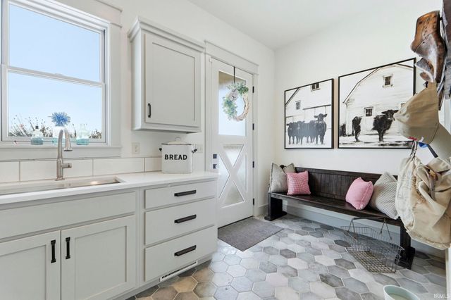 2191 W Baseline Road, Albion, IN 46701