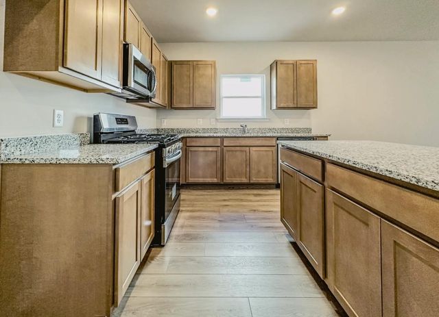 8923 Silver Bluff Lane, Baytown, TX 77521