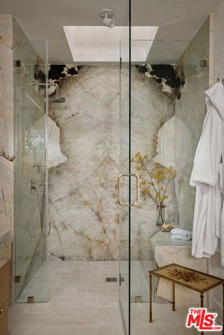 867 Berkeley Street, Santa Monica, CA 90403