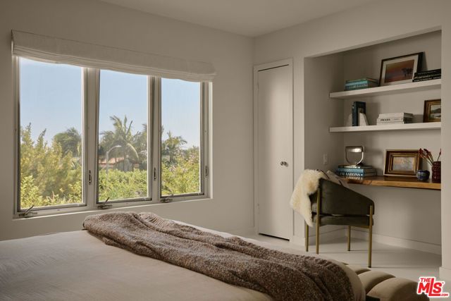 867 Berkeley Street, Santa Monica, CA 90403