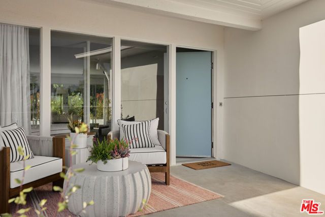 867 Berkeley Street, Santa Monica, CA 90403