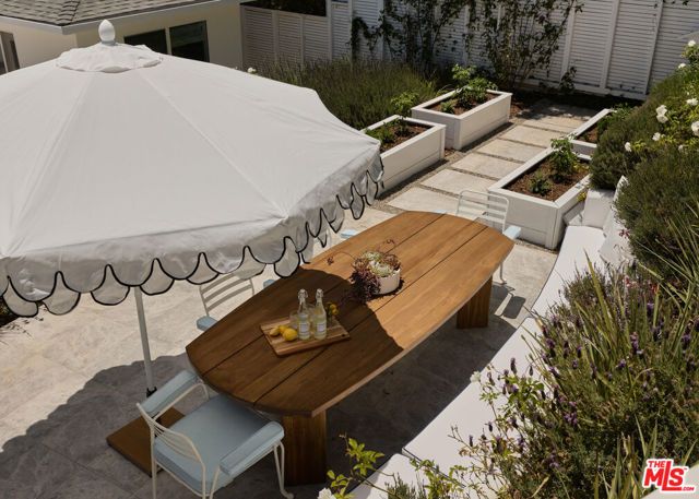867 Berkeley Street, Santa Monica, CA 90403