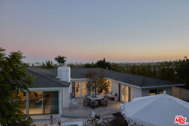 867 Berkeley Street, Santa Monica, CA 90403