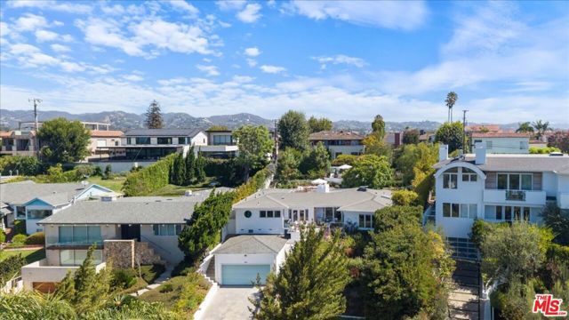 867 Berkeley Street, Santa Monica, CA 90403