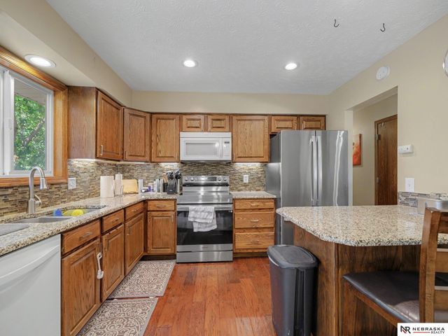 904 Evergreen Avenue, Bellevue, NE 68005
