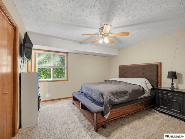 904 Evergreen Avenue, Bellevue, NE 68005
