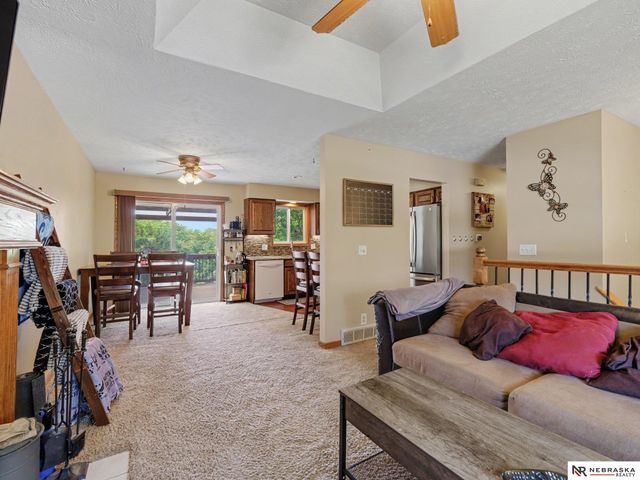 904 Evergreen Avenue, Bellevue, NE 68005