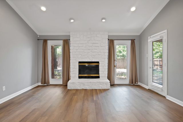 105 Arthur Drive, Kennedale, TX 76060