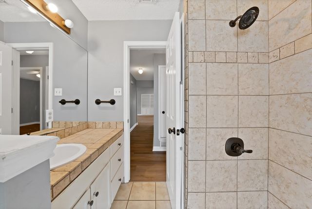 105 Arthur Drive, Kennedale, TX 76060