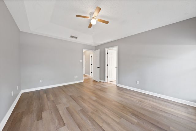 105 Arthur Drive, Kennedale, TX 76060
