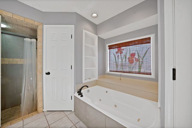 105 Arthur Drive, Kennedale, TX 76060