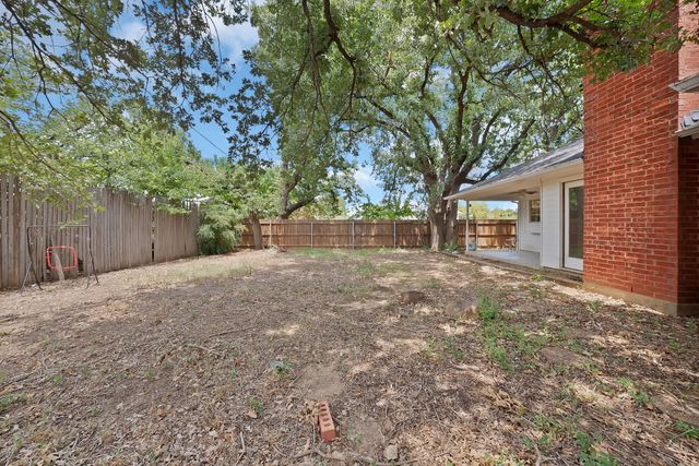105 Arthur Drive, Kennedale, TX 76060