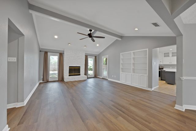 105 Arthur Drive, Kennedale, TX 76060