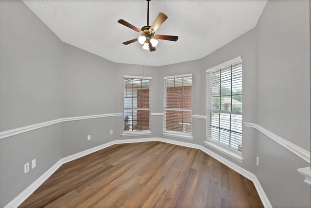 105 Arthur Drive, Kennedale, TX 76060