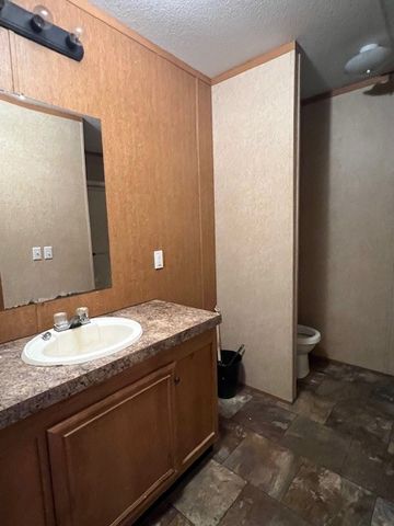 500 Akersville Rd, Lafayette, TN 37083