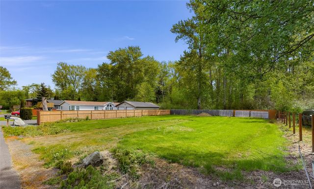 7050 Helweg Lane, Blaine, WA 98230