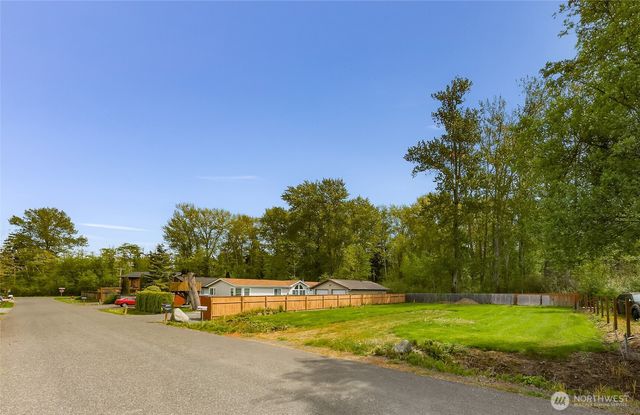 7050 Helweg Lane, Blaine, WA 98230