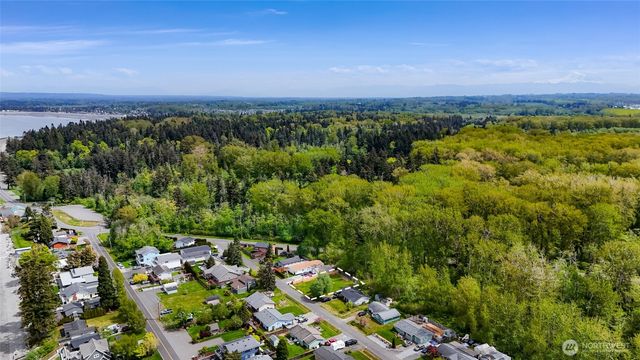 7050 Helweg Lane, Blaine, WA 98230