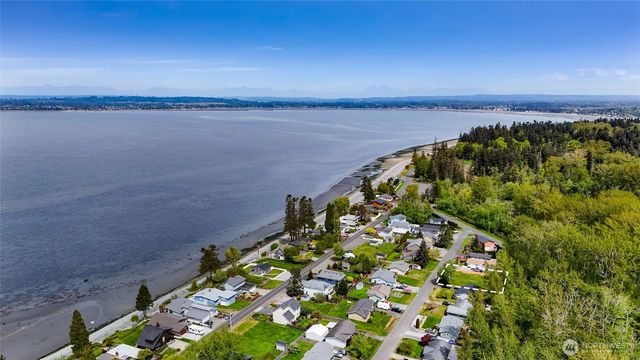 7050 Helweg Lane, Blaine, WA 98230