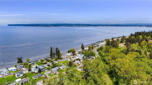 7050 Helweg Lane, Blaine, WA 98230