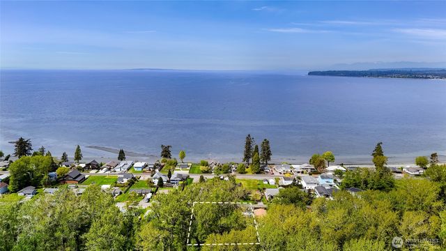 7050 Helweg Lane, Blaine, WA 98230