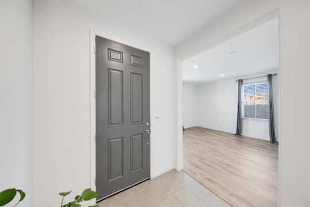 7447 Darque Way, Elk Grove, CA 95757