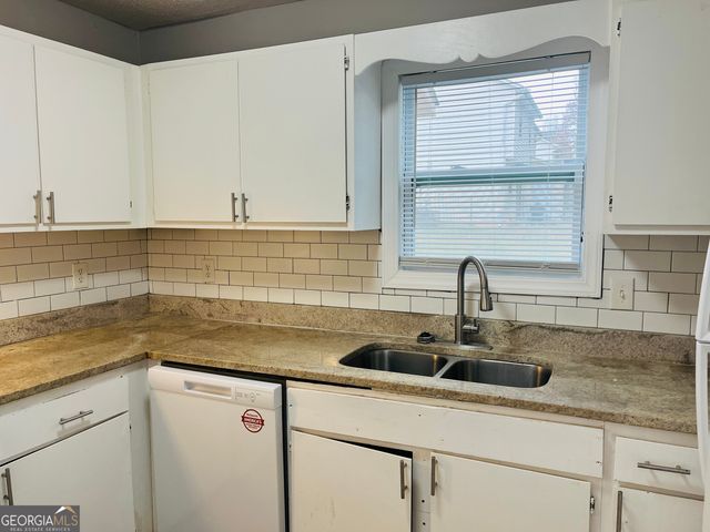 907 Silverwood Drive 907, Atlanta, GA 30349