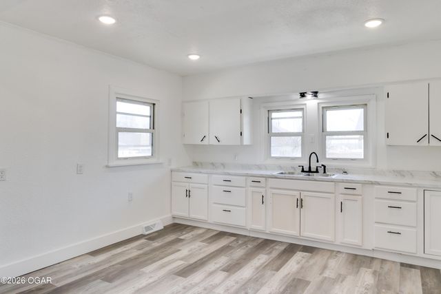 2031 S Murphy Avenue, Joplin, MO 64804