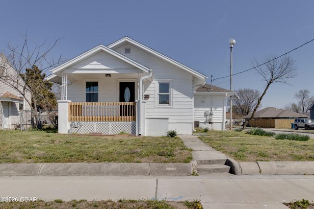 2031 S Murphy Avenue, Joplin, MO 64804