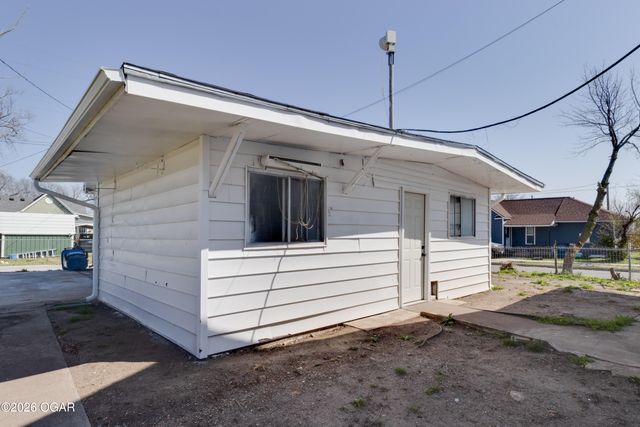 2031 S Murphy Avenue, Joplin, MO 64804