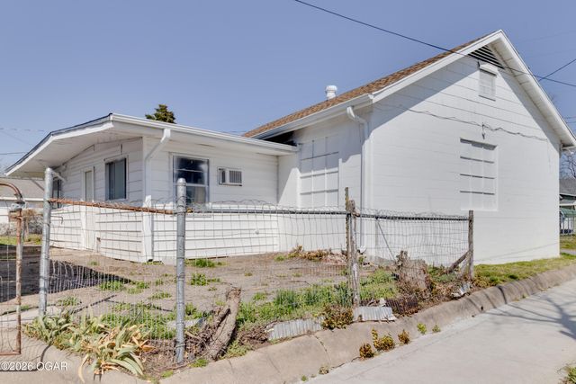 2031 S Murphy Avenue, Joplin, MO 64804